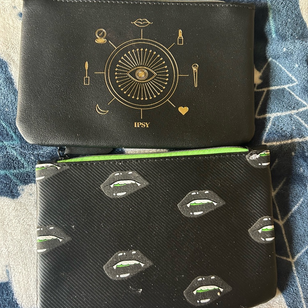 Ipsy Black and Gold Toiletry Bag Set with Green Accents